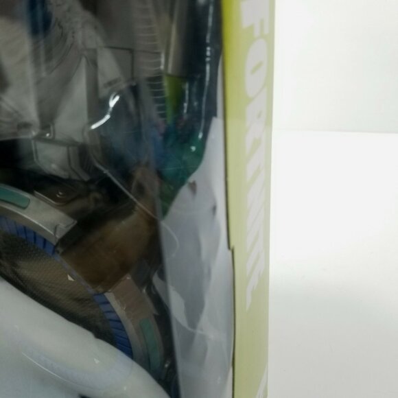 Glider Pack Mako Fortnite McFarlane Action Figure 14In Jump Pad Flight Stand New - Picture 8 of 8